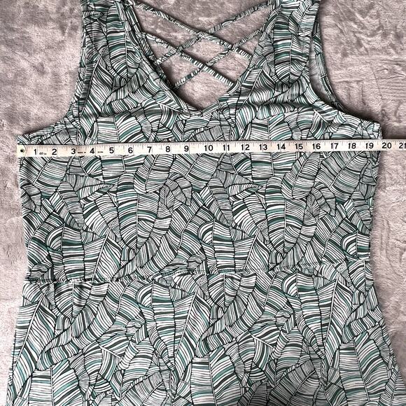 Title Nine Green and White Patterned Midi Dress - Picture 5 of 11